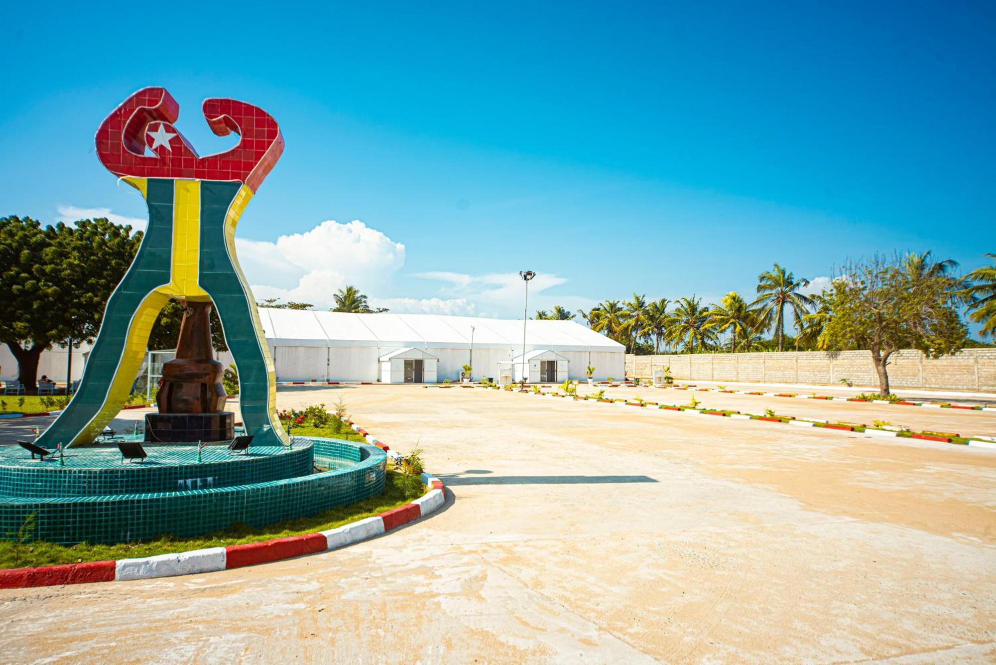 Hotel Sarakawa Lome Exterior photo